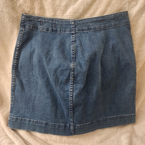 Madewell Denim Mini Skirt - Picture 2 of 7